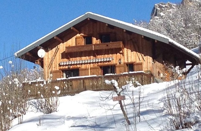 Haute-Savoie, Bernex, France Ski Chalet. Cosy mountain retreat. Ski in and out.