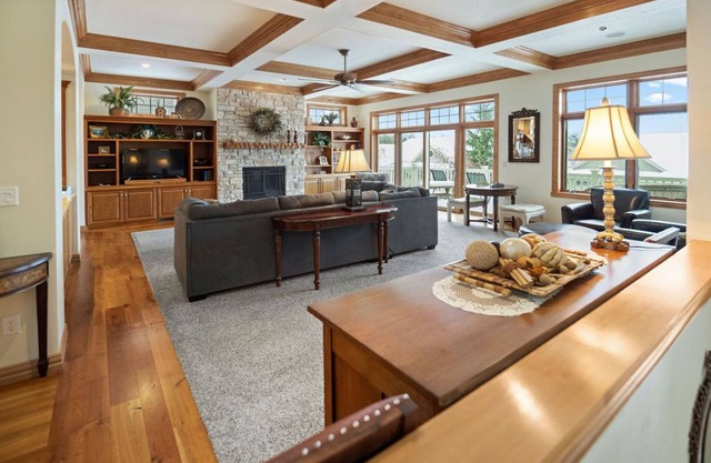 Heart of Fish Creek!- Newer Construction - 4BR, 4.5BA Condo-Sleeps 8-10