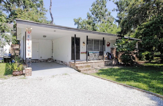Heart of Historic Bluffton BEST LOCATION, Charming Cottage THIS IS THE ONE