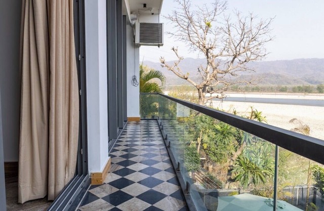 Heartland Ganga View Villa Jacuzzi &lift