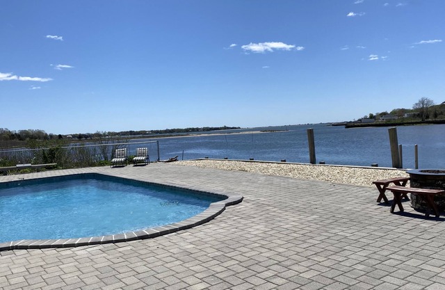 Heated Pool & Boat Dock - Expansive Water View Family / Dog Friendly Renovated