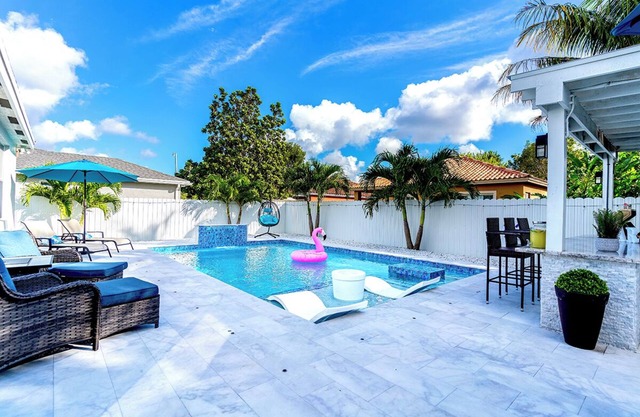 Heated Pool Family Retreat- Games/Everglades/Keys