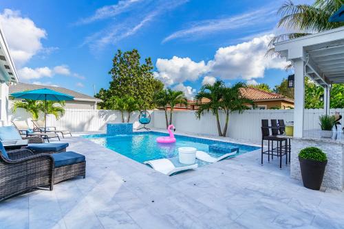 Heated Pool Family Retreat- Games, Everglades, Keys