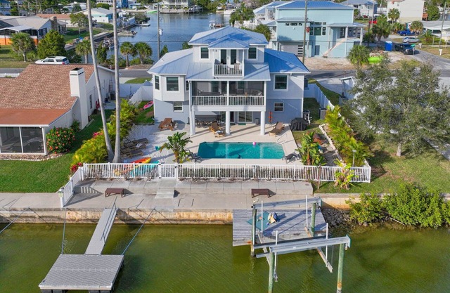 Heated Pool/Gym/Games/Waterfront