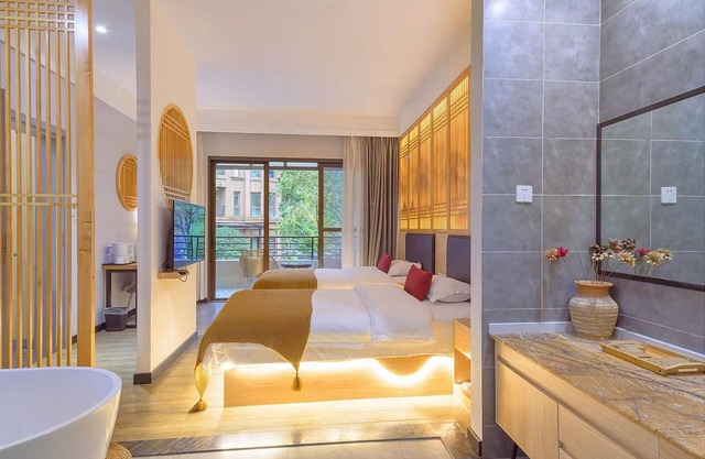 Heinemann Hotel Terrace Double Room B206 – with Jacuzzi and local amenities