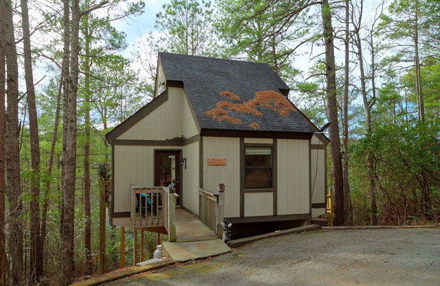 Helen Hideaway - Cozy Getaway in Innsbruck Golf Community