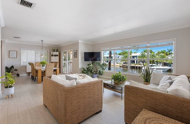 Hendricks Isle - Apartment 7
