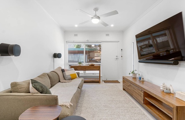 Henley Beach Retreat