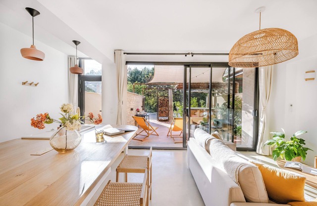 Hermès - Air-conditioned suite with Scandinavian Jacuzzi