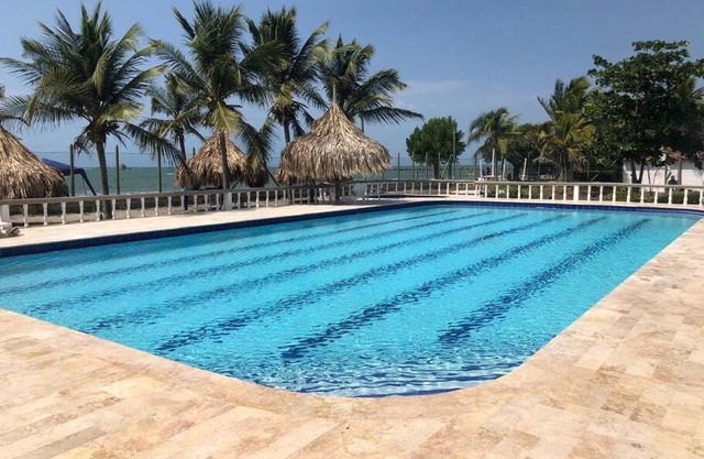 Hermosa Cabaña Frente al Mar