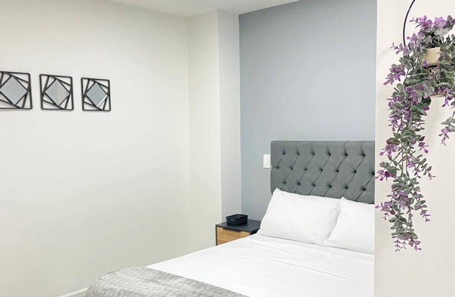 Hermoso Apartamento en el Corazon de Sabaneta! Urban Oasis