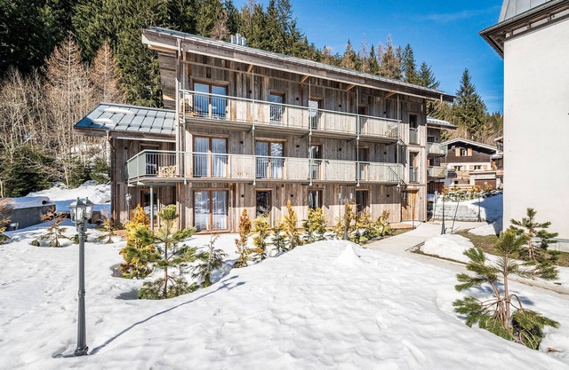 HERZOG - Modern chalet with fireplace & hot tub