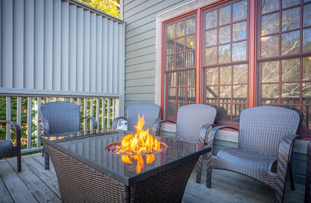 Hidden Creek Lodge: Upscale Retreat on Doorstep of Dwtn AVL with Hot Tub!
