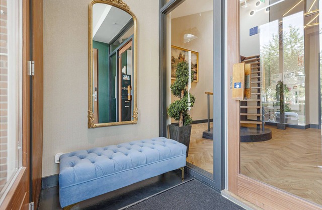 High-end boutique apartment near city center!