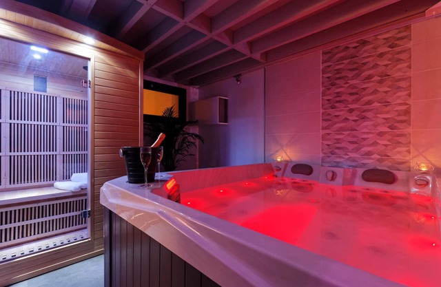 High-end Romance Spa loft with Jacuzzi and sauna.