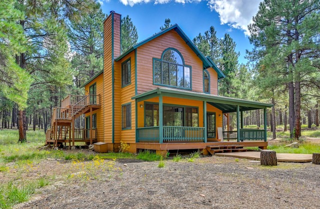 Hike & Fish: Parks Cabin w/Balcony & Forest Views