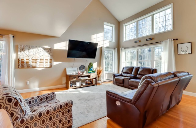 Hike, Swim, Ski & More: Pocono Paradise!