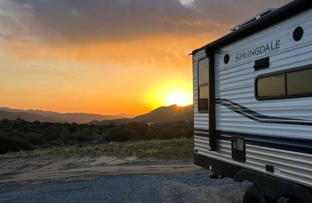 Hiker's Heaven on 40 Acres with 2 steaks