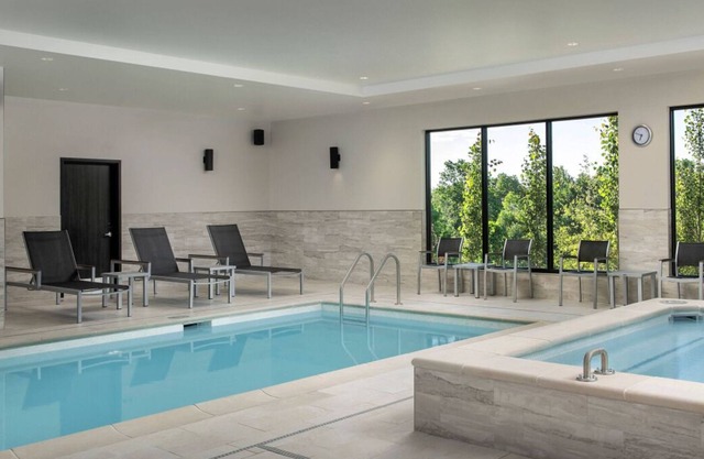 Hiking or Sledding at Peets Hill/Burke Park! Kitchen, Pool, Pet-Friendly!