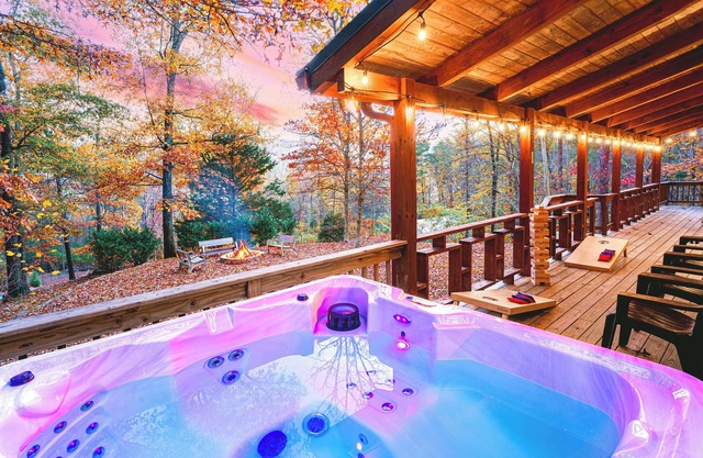 Hillside Haven | Luxe Hot Tub | Cornhole | Jenga