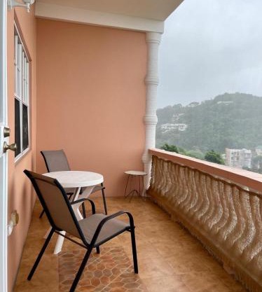 Hilltop View Apartment