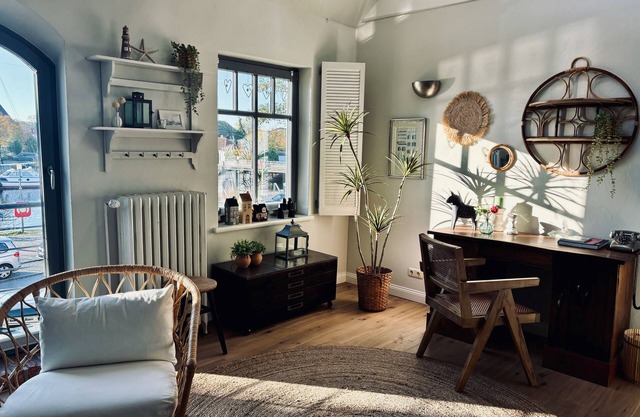 Hilly vacation apartment in a small fisherman's house right on the harbor