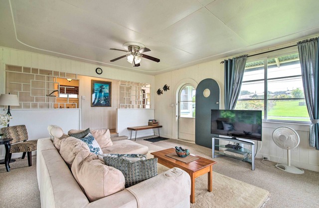 Hilo Home Base - 3 Miles to State Park & Beach!