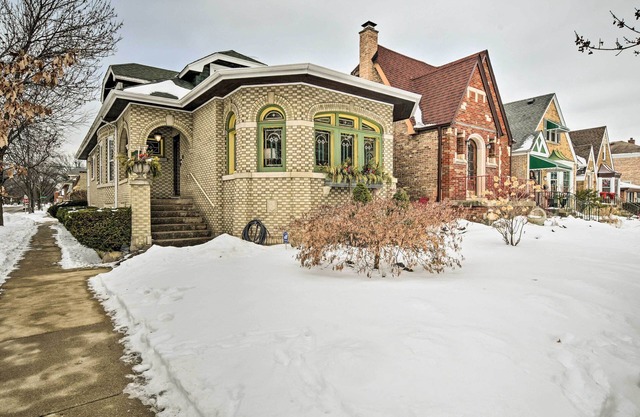Historic Chicago Bungalow ~ 12 Mi to Downtown