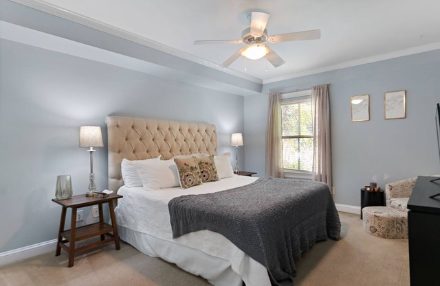 Historic District Garden Condo-Garage Parking! Pets Upon Approval!