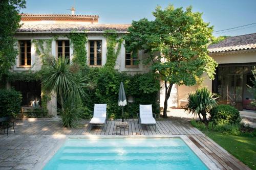Historic House In The Heart Of Provence