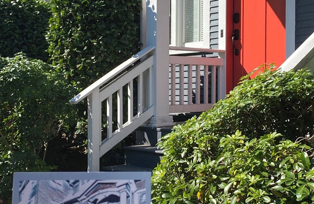 Historic Seattle Charmer - Mini Madison Park Manor