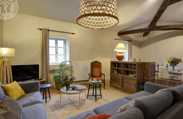 Historical Gîte with Wifi and pets allowed in Sainte-Croix-en-Jarez
