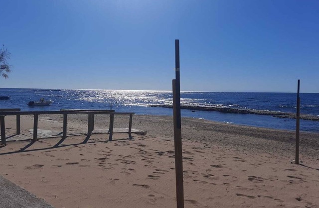 House facing the sea. equipped with all comforts