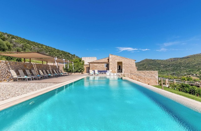 Holiday Home Ses Voltes with Mountain View, Wi-Fi, A/C, Pool, Garden & Terrace