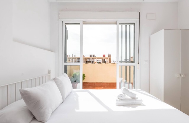 Holi-Rent Resitur Private Apartment in Duplex Penthouse next to Plaza de Cuba