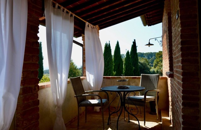 Holiday Apartment "Terra" with Shared Pool, Private Terrace & Wi-Fi