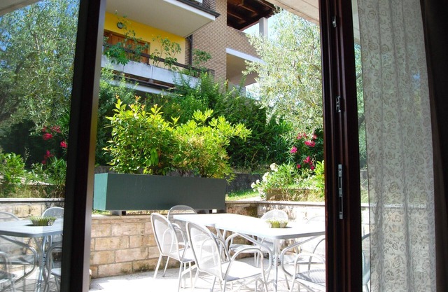 Holiday apartment Desenzano del Garda for 1 - 6 persons with 2 bedrooms - Row house