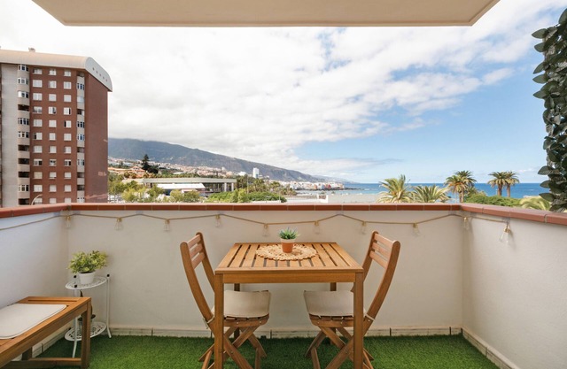Holiday Apartment 'Salitre Cozy' with Private Pool, Balcony and Wi-Fi