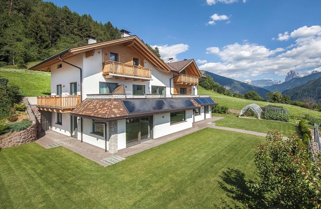 Holiday Apartment 'Avea App 2-2 Personen' with Mountain View and Garden