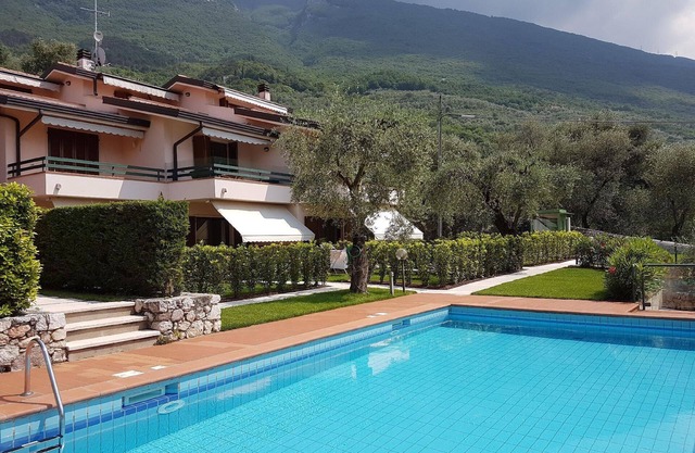 Holiday apartment Brenzone for 1 - 5 persons with 2 bedrooms - Holiday apartment in one or multi-fam