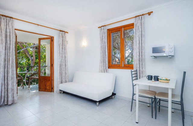 Holiday Apartment "Mhm 4" with Balcony & Wi-Fi