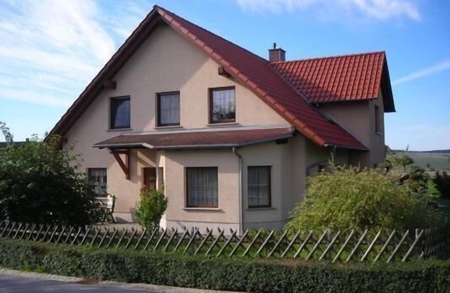 Holiday Apartment in Heeselicht with Mountain View