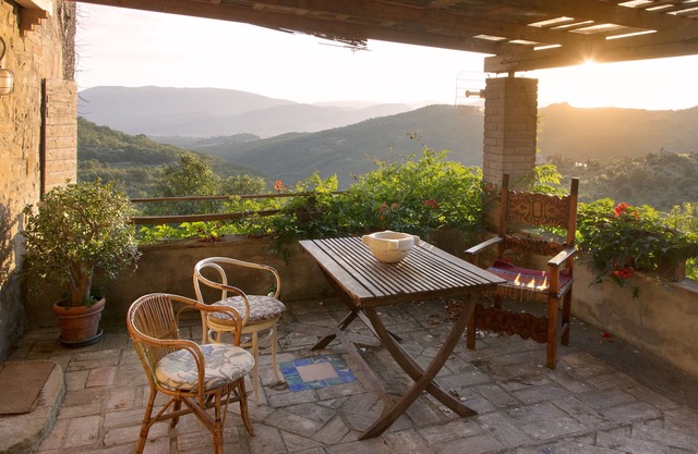 Holiday apartment in open countryside between Perugia and Gubbio