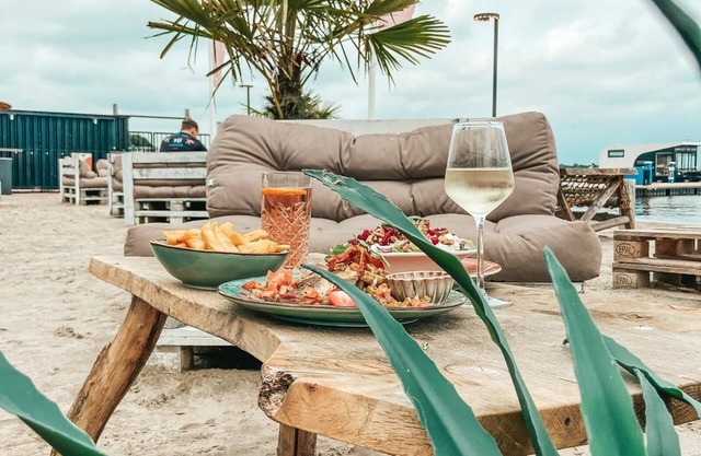 Holiday apartment - Paviljoenwei 10 | Offingawier 'Sneekermeerzicht'