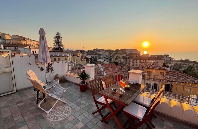 Holiday apartment Pizzo for 1 - 4 persons with 2 bedrooms - Holiday apartment in one or multi-family