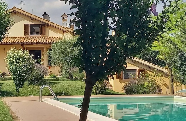 Holiday apartment Spoleto for 1 - 6 persons with 3 bedrooms - Holiday house