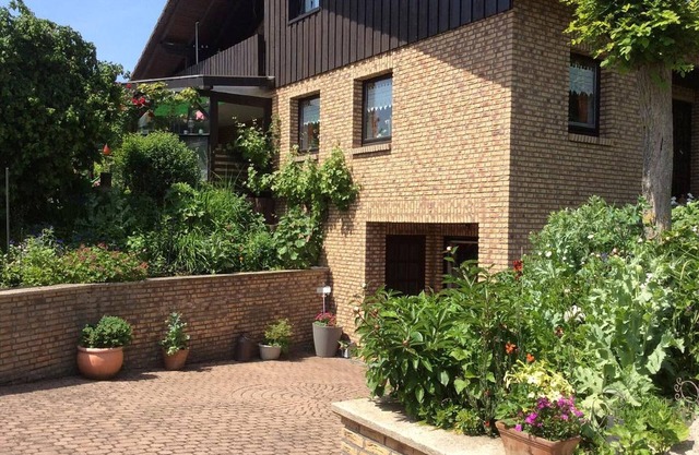 Holiday Apartment 'Stork' with Shared Garden
