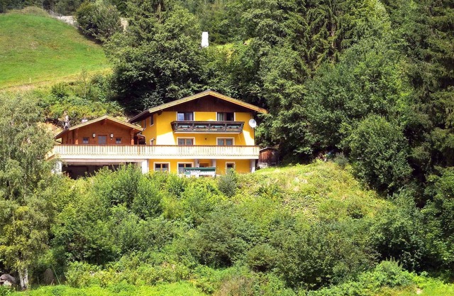 Holiday apartment With sauna at the edge of the forest