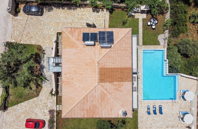 Holiday Apartment with Sea View 'Α' with Pool, Garden, Terrace & Wi-Fi