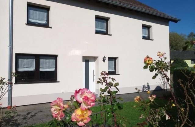 Holiday cottage Zum Rosenhügel